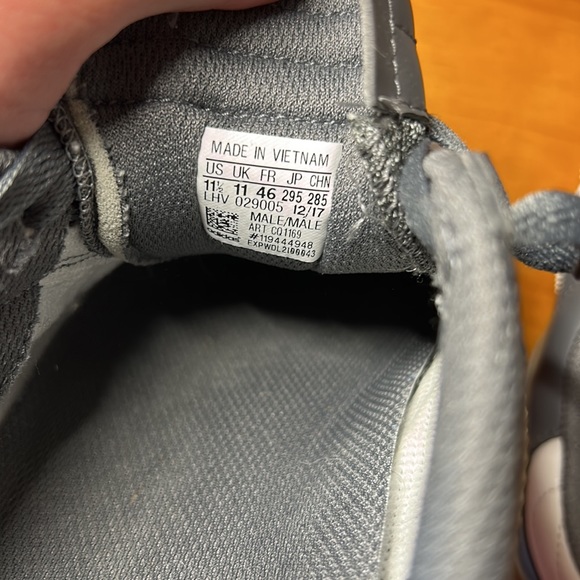 Adidas Busenitz, samba, CQ1169, men’s US 11.5 - Picture 6 of 6